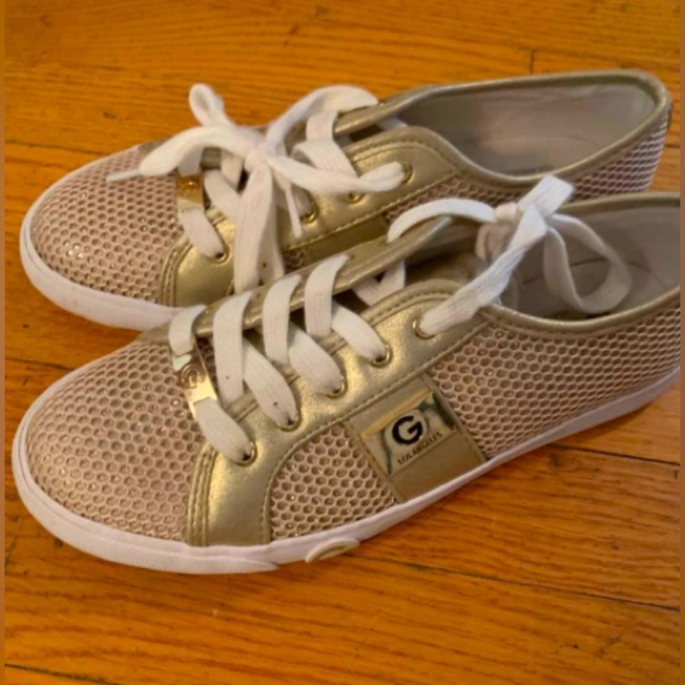 GG Benie Women’s Sneaker Size 8.5